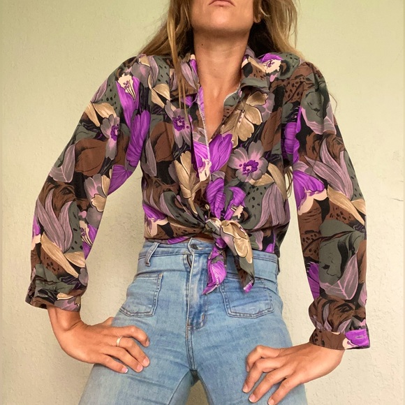 Floral Button-Up - Picture 3 of 10